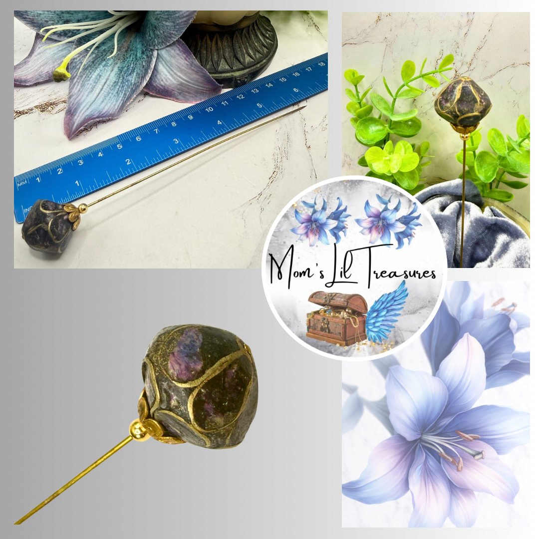 ✨Handmade Vintage-Inspired Hatpin | Stick Pin | Hat Accessory | Sweater & Hijab Pin | Decorative Jewelry Gift for Her ✨

Deep Purple Gold Tone Contour Lines Floral Bud Shape Gold Tone Accents - 6 Inch