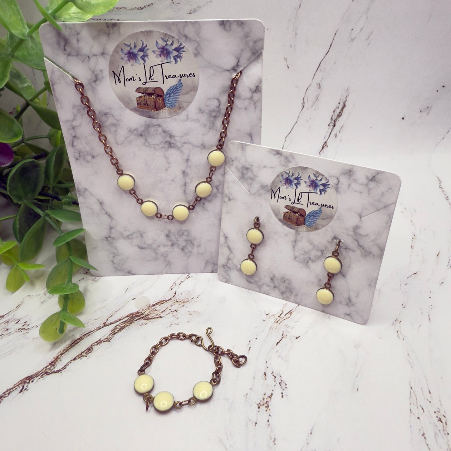 Cream Color & Brass Bronze Tone Round Link Doll Necklace Bracelet Earrings • 18 Inch Fashion Doll Jewelry