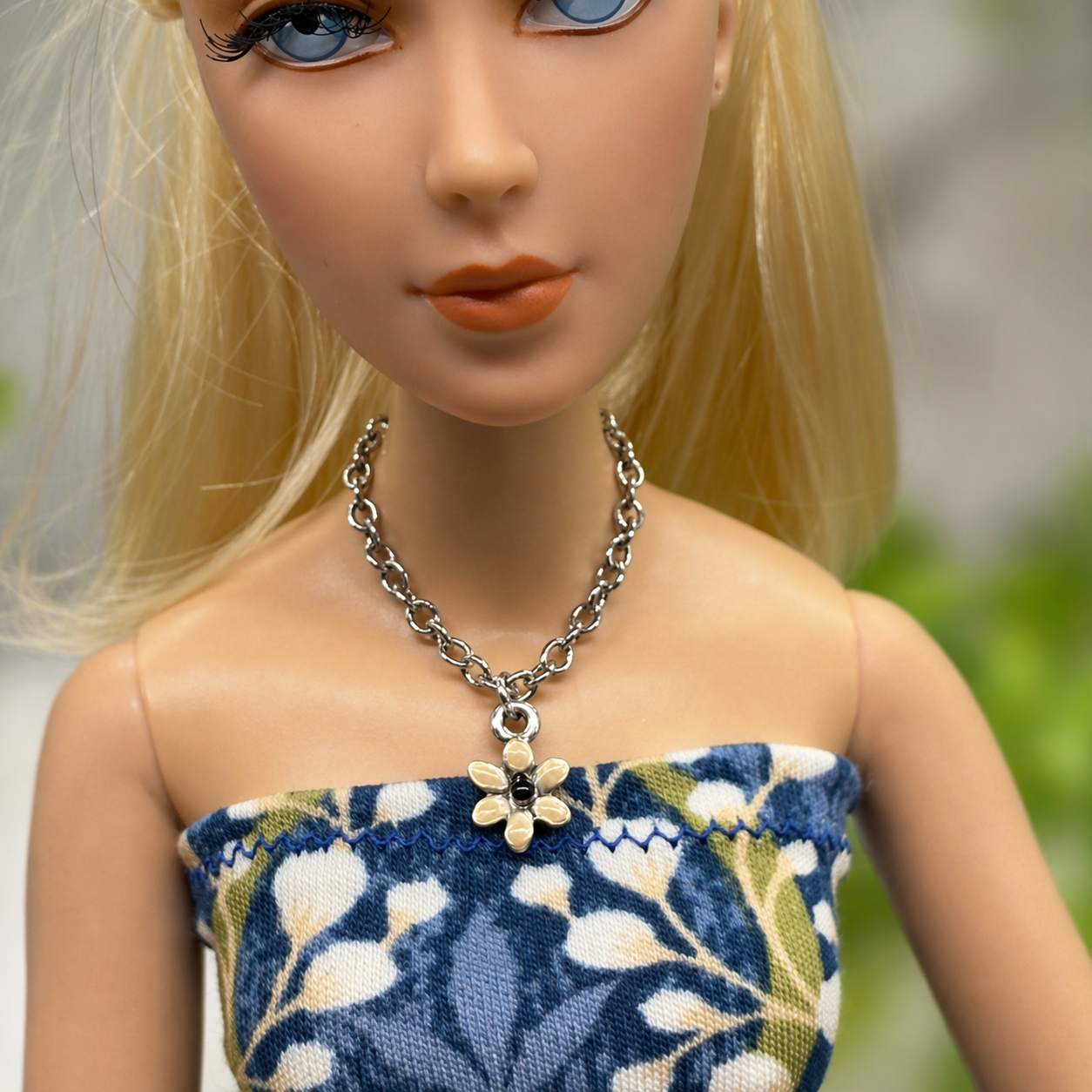 Flower Pendant Silver Chain Doll Necklace • 16 Inch Fashion Doll Jewelry