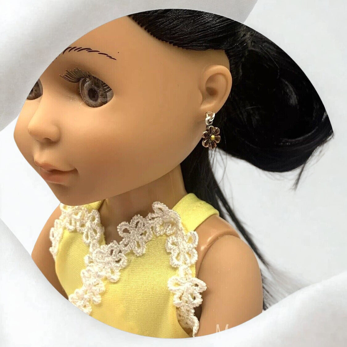 ✨ Handmade Doll Jewelry Designed to Fit popular 14 Inch Fashion Dolls: add a stylish touch to your favorite doll!✨

Small metal flower design brown gold enamel dangle doll earrings.