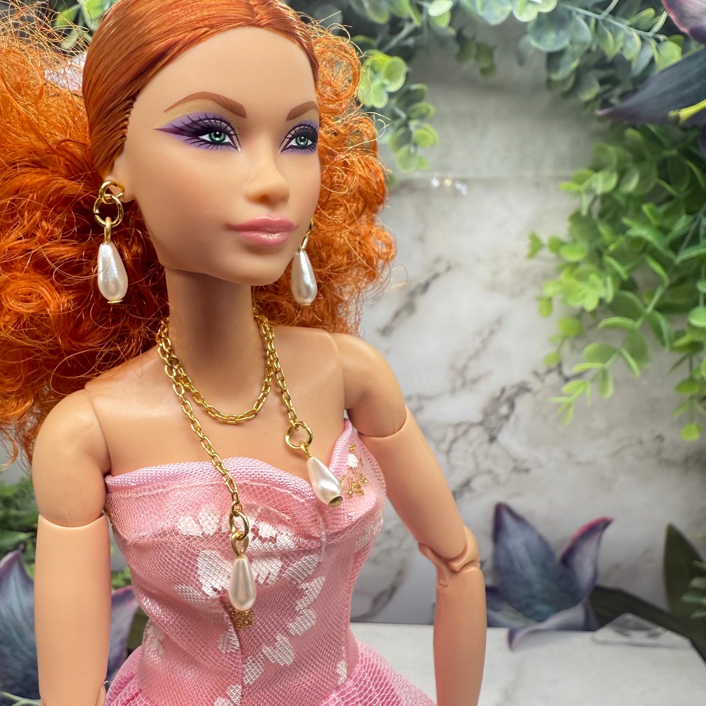 Teardrop Pearl Gold Chain Wrap Doll Necklace / Belt & Earrings
• 10-12 Inch Fashion Doll Jewelry 1:6