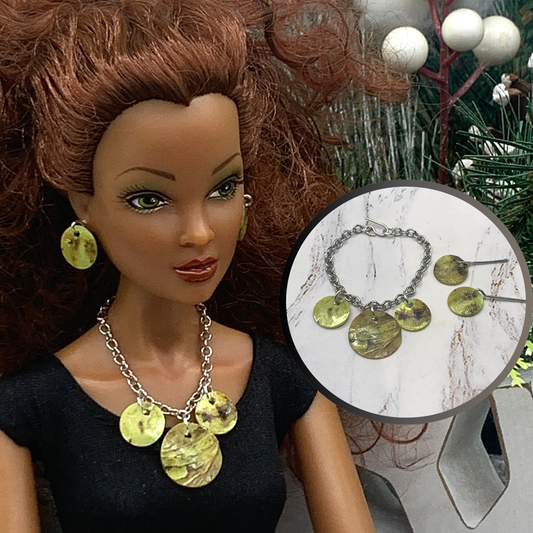 Green Shell Round Dangle Doll Necklace Matching Earring Set • 16” Doll Jewelry