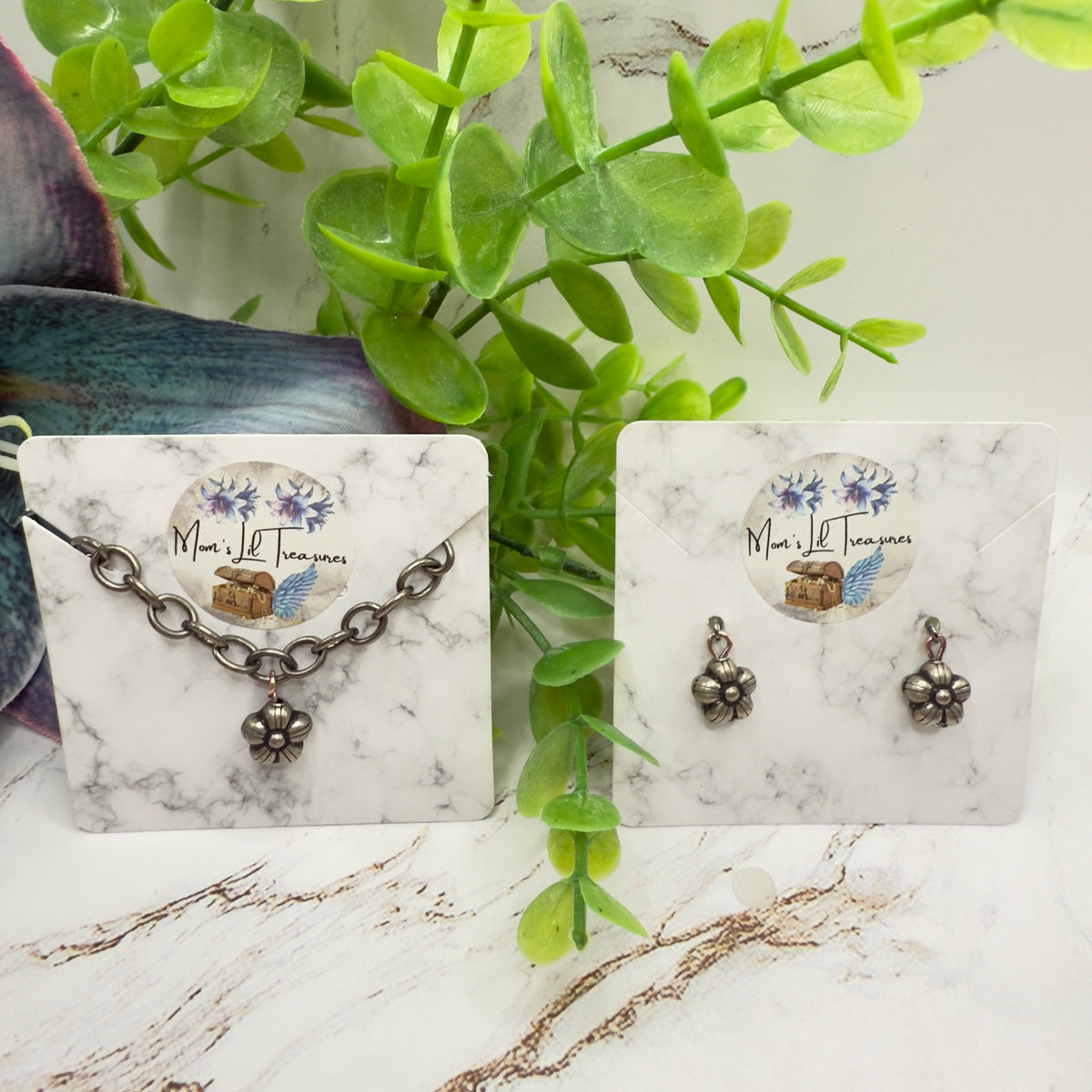 ✨ Handmade Doll Jewelry Designed to Fit popular 14 Inch Fashion Dolls: add a stylish touch to your favorite doll!✨

Flower Dangle Gunmetal Dark Silver Doll Necklace & Earrings Set