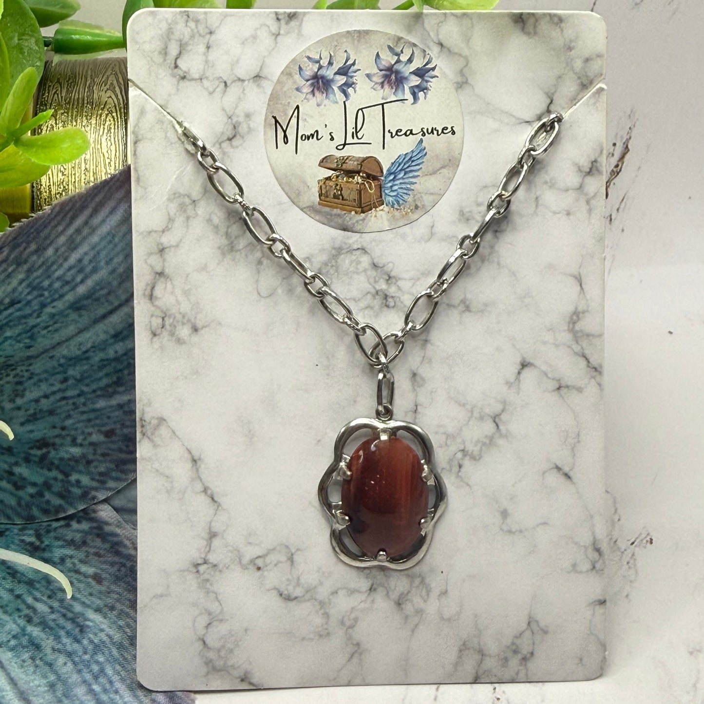 ✨Handmade Jewelry Designed to fit popular 17 to 20 cm (6 to 7 inch) Plushie Labubu Monster Dolls: add a stylish touch to your favorite plushie! ✨

Flower Shape Brown Glass Silver Pendant Chain Necklace