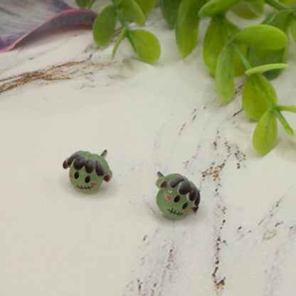 ✨Handmade Doll Jewelry Designed to Fit popular 18 Inch Fashion Dolls: add some “Spooky Halloween 🎃” style to your favorite doll!✨

Frankenstein Monster Halloween Stud Doll Earrings