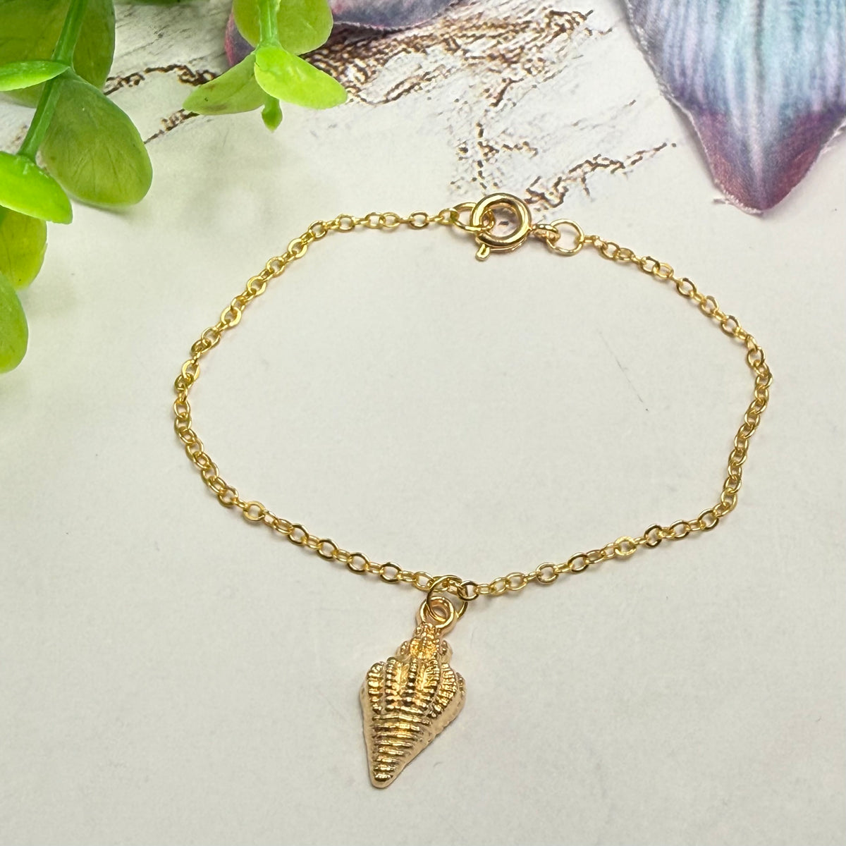 ✨ Handmade Doll Jewelry Designed to Fit popular 18 Inch Fashion Dolls: add a stylish touch to your favorite doll ✨

Gold Conch Shell Beach Charm Doll Necklace