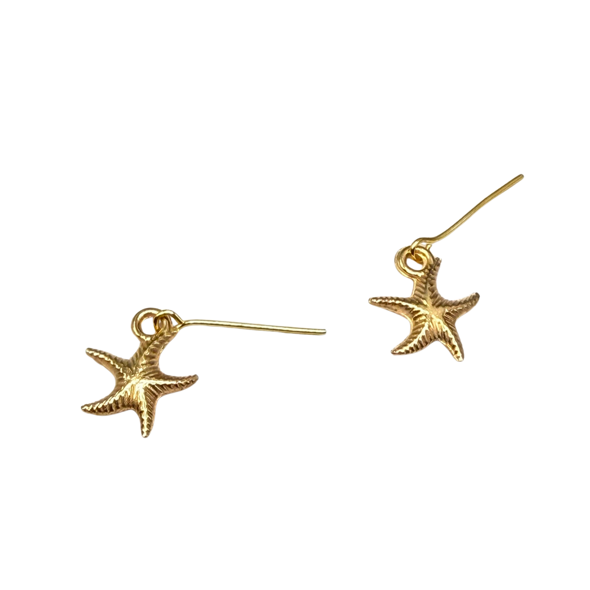 ✨Handmade Doll Jewelry Designed to Fit popular 18 Inch Fashion Dolls: add a little “Summer Fun ☀️ Beachy Style 🏝️” to your favorite doll!✨

Gold Starfish Beach Theme Doll Earrings

