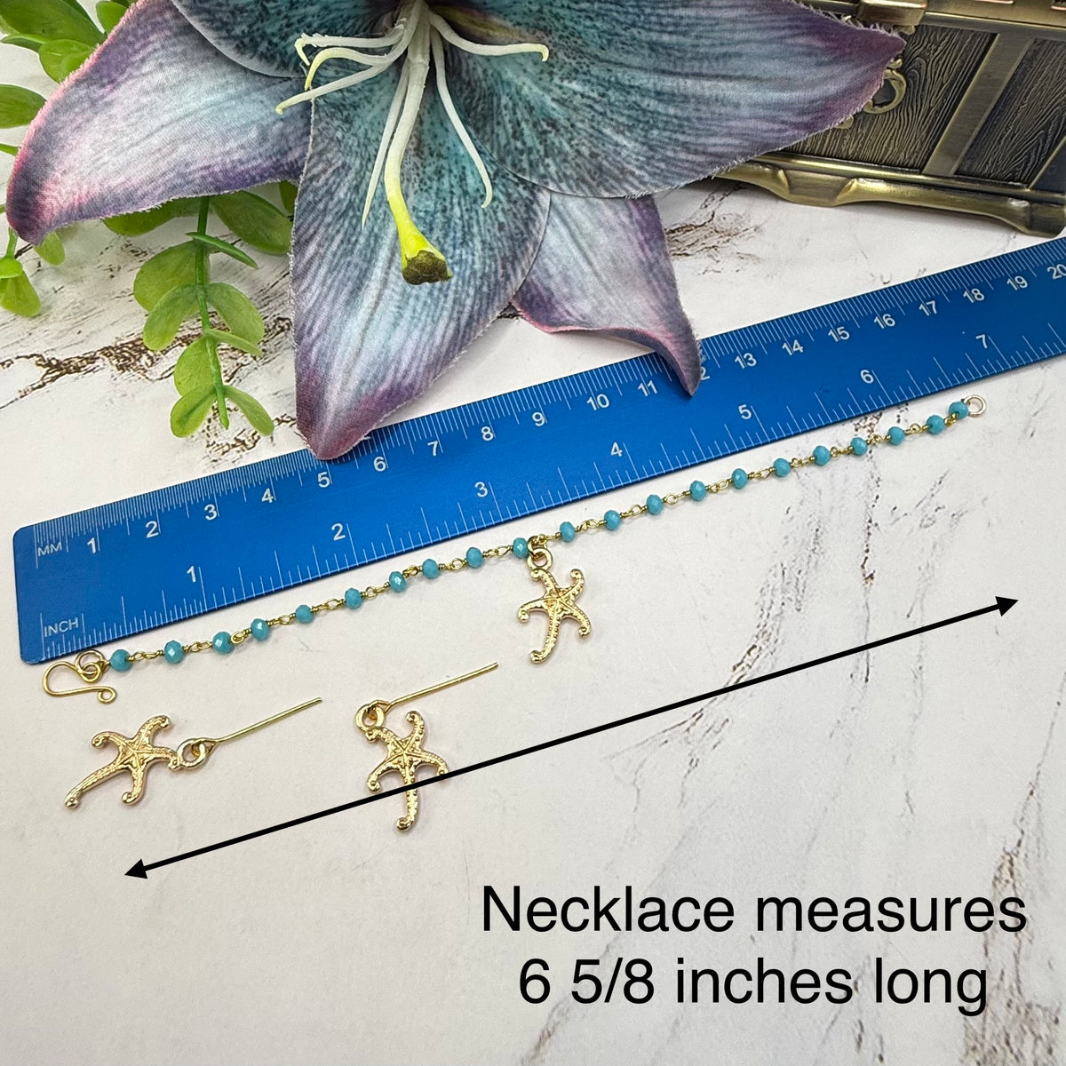 ✨Handmade Doll Jewelry Designed to Fit popular 18 Inch Fashion Dolls: add a little “Summer Fun ☀️ Beachy Style 🏝️” to your favorite doll!✨

Gold Starfish Charm Turquoise Blue Glass Beaded Doll Necklace & Earrings