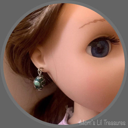 ✨ Handmade Doll Jewelry Designed to Fit popular 14 Inch Fashion Dolls: add a stylish touch to your favorite doll!✨

Green cloisonné Bead with flower design dangle doll earrings.