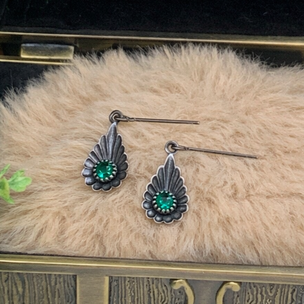 Handmade Doll Jewelry Designed to Fit popular 18-22 Inch Vintage Fashion Dolls: add a stylish touch to your favorite doll!
Green rhinestone accented dark silver teardrop shape dangle earrings