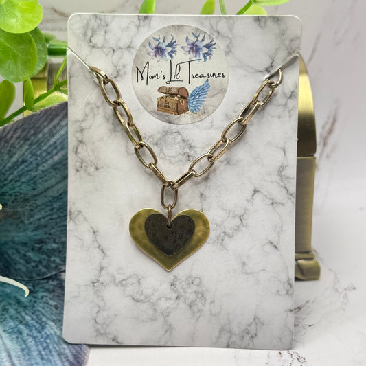 ✨Handmade Jewelry Designed to fit popular 17 to 20 cm (6 to 7 inch) Plushie Labubu Monster Dolls: add a stylish touch to your favorite plushie! ✨

Hammered 2 Tone Bronze Heart Charm Chunky Oval Link Necklace
