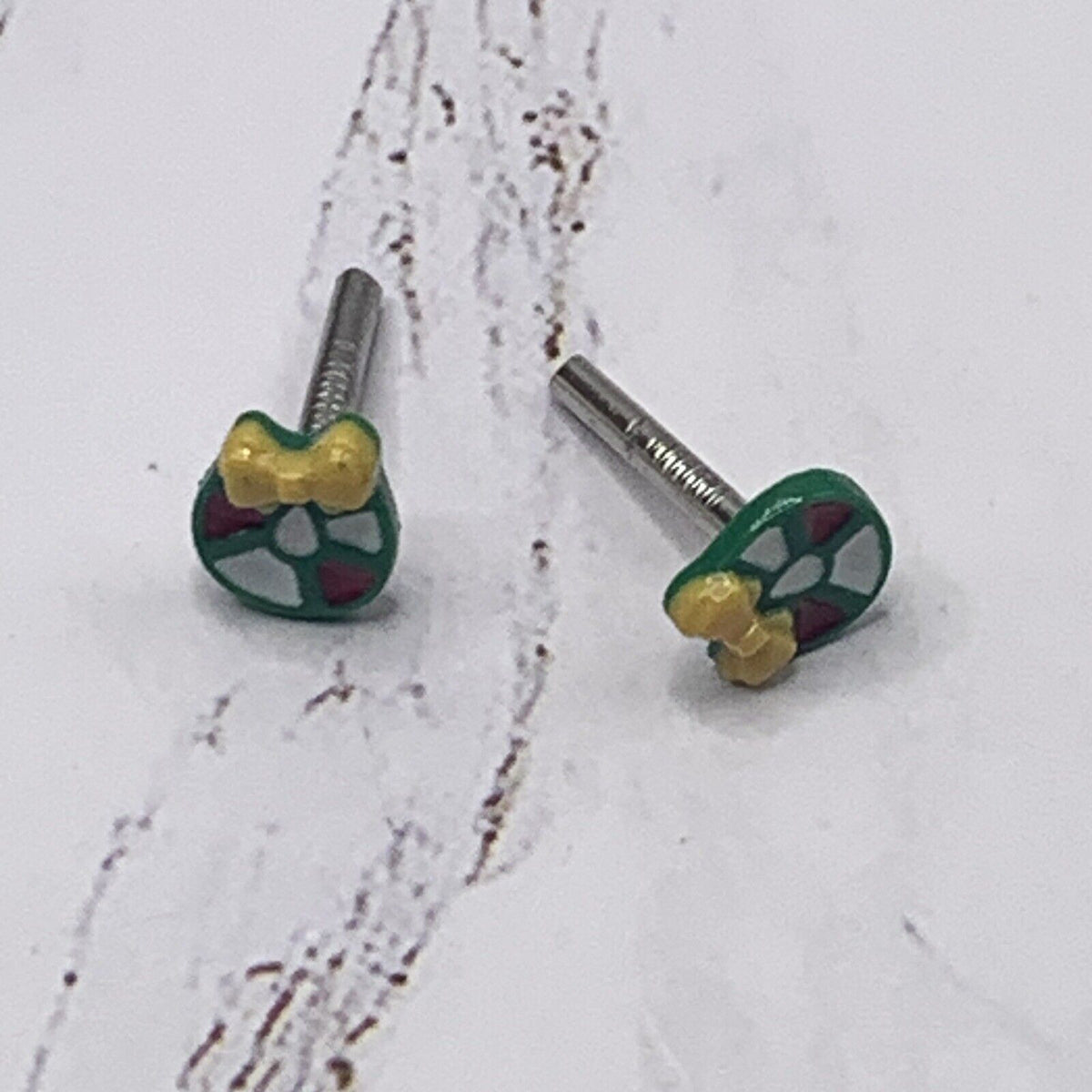 ✨Handmade Post Doll Earrings (Only fit 2mm drilled pierced ears) Designed to Fit popular 18 Inch Fashion Dolls: add jolly “Christmas Holiday🎄” style to your favorite doll!✨

Holiday Christmas Wreath post stud doll earrings • 2mm silver post.