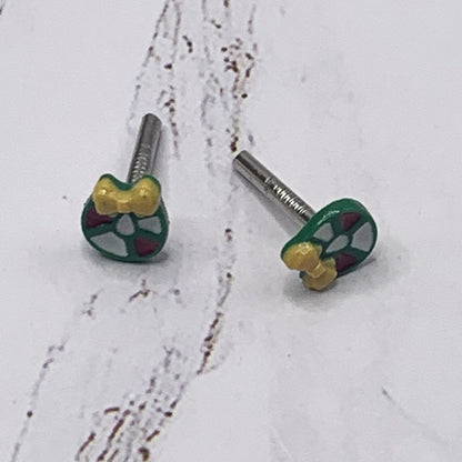 ✨Handmade Post Doll Earrings (Only fit 2mm drilled pierced ears) Designed to Fit popular 18 Inch Fashion Dolls: add jolly “Christmas Holiday🎄” style to your favorite doll!✨

Holiday Christmas Wreath post stud doll earrings • 2mm silver post.