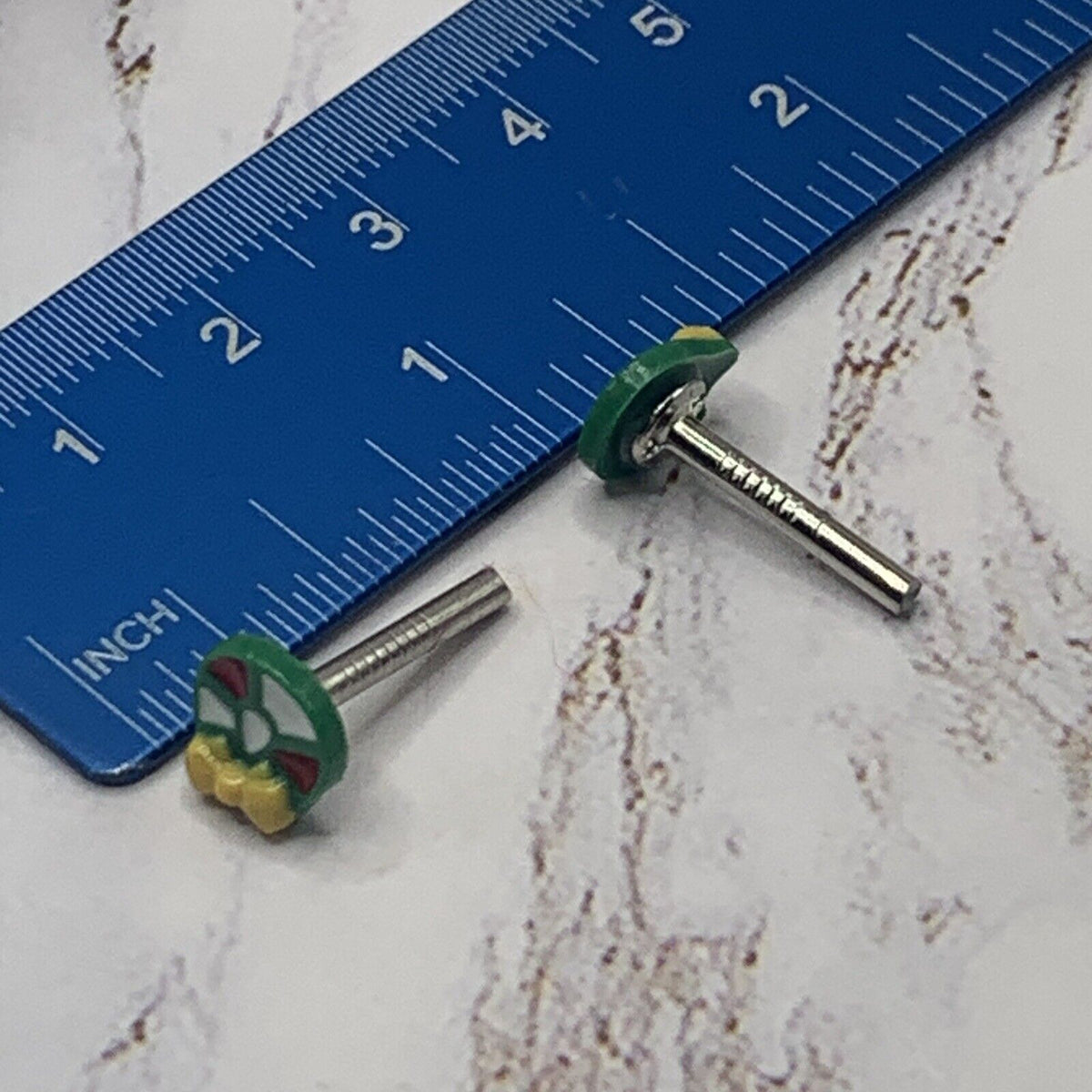 ✨Handmade Post Doll Earrings (Only fit 2mm drilled pierced ears) Designed to Fit popular 18 Inch Fashion Dolls: add jolly “Christmas Holiday🎄” style to your favorite doll!✨

Holiday Christmas Wreath post stud doll earrings • 2mm silver post.