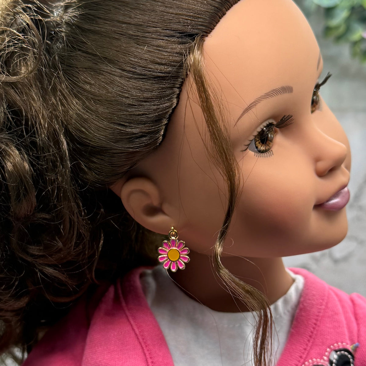 ✨Handmade Doll Jewelry Designed to Fit popular 18 Inch Fashion Dolls: add “Spring Style 🌸” to your favorite doll!✨ Hot Pink Daisy Flower Dangle Doll Earrings • Doll Size / Scale: Pics included with earrings shown on 18" Journey Girls doll 