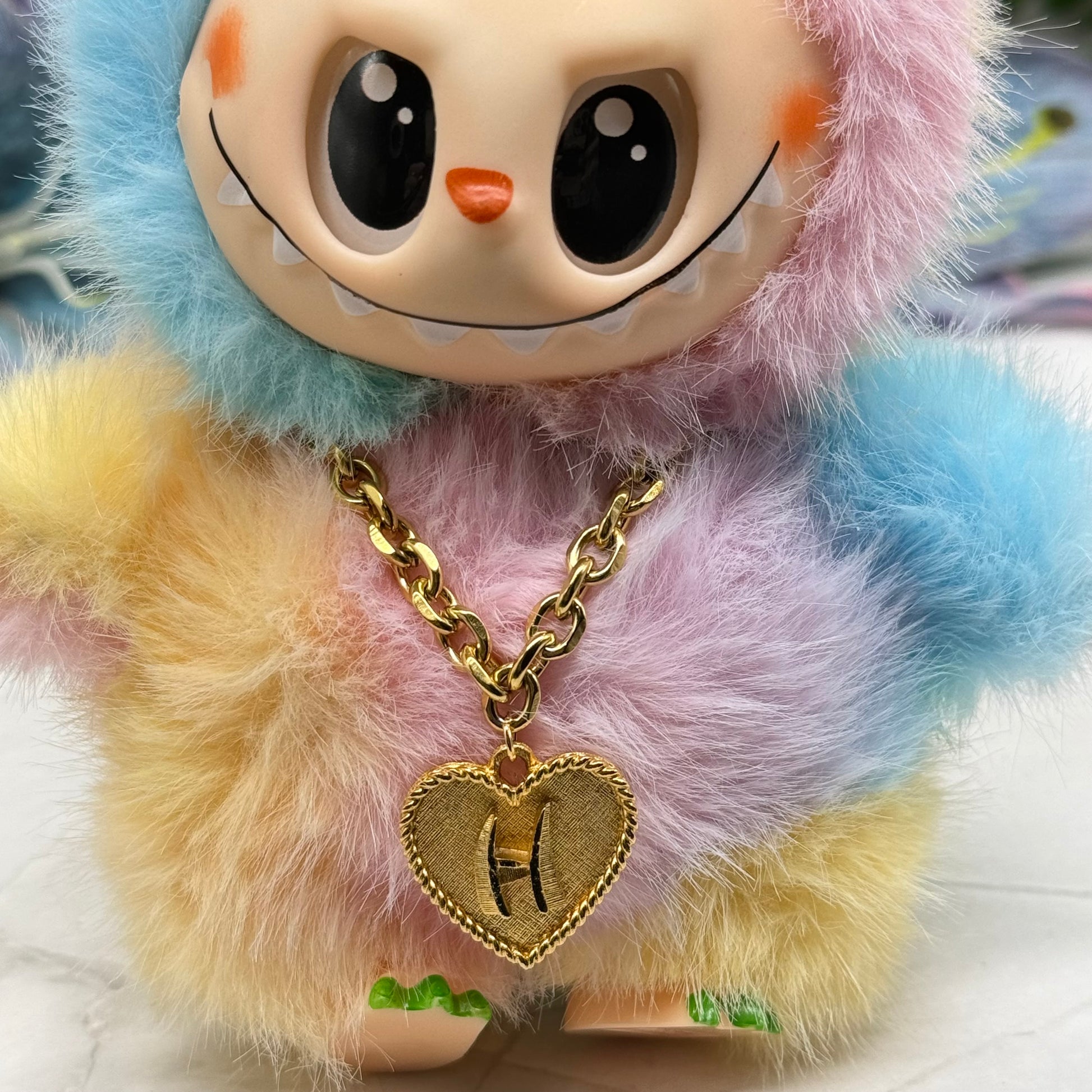✨Handmade Jewelry Designed to fit popular 17 to 20 cm (6 to 7 inch) Plushie Labubu Monster Dolls: add a stylish touch to your favorite plushie! ✨

Initial H Gold Heart Pendant Necklace
