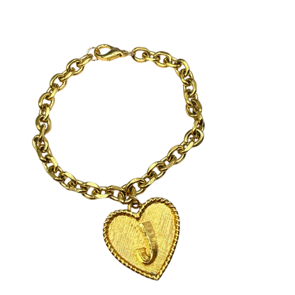 ✨Handmade Jewelry Designed to fit popular 17 to 20 cm (6 to 7 inch) Plushie Labubu Monster Dolls: add a stylish touch to your favorite plushie! ✨

Initial J Gold Heart Pendant Necklace