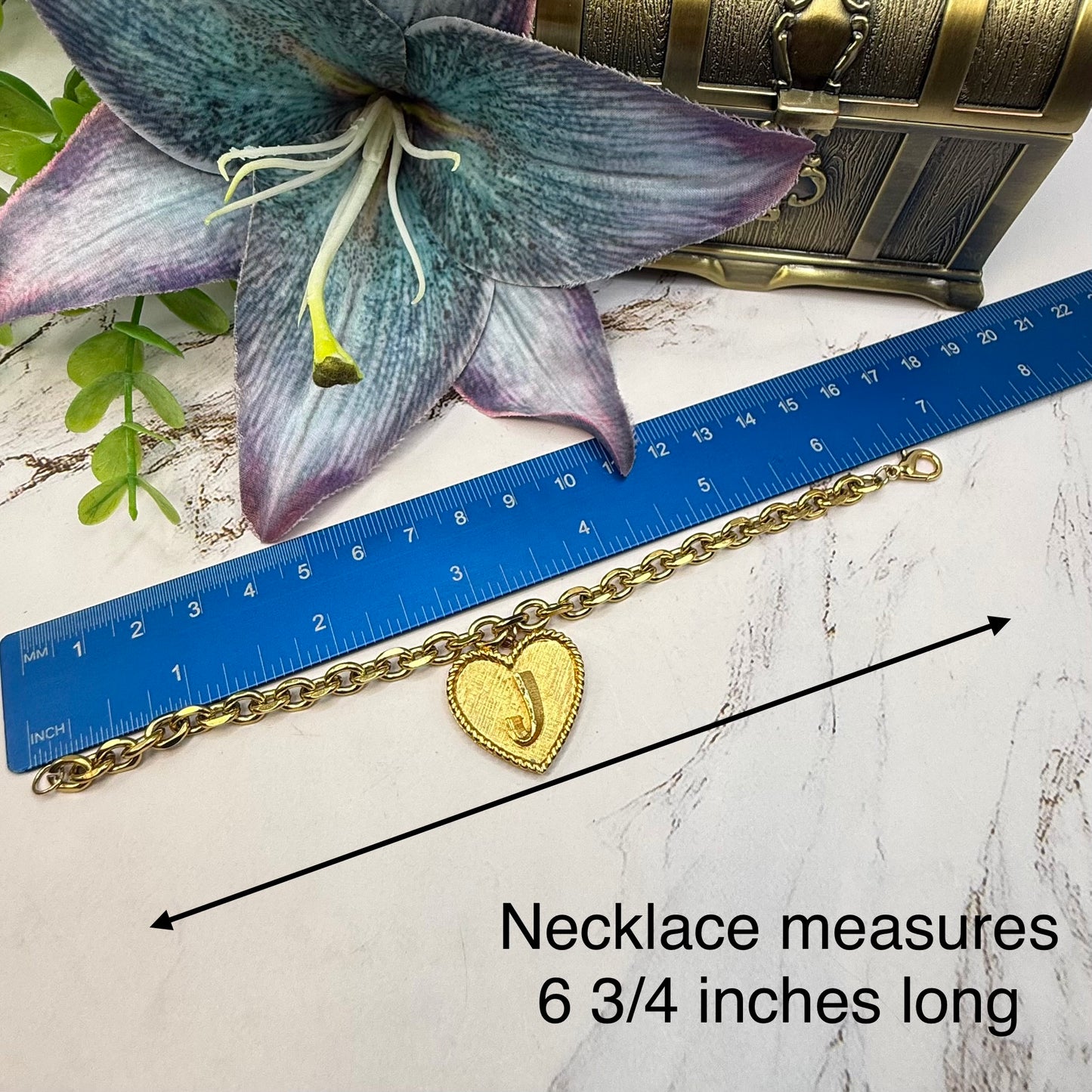 ✨Handmade Jewelry Designed to fit popular 17 to 20 cm (6 to 7 inch) Plushie Labubu Monster Dolls: add a stylish touch to your favorite plushie! ✨

Initial J Gold Heart Pendant Necklace