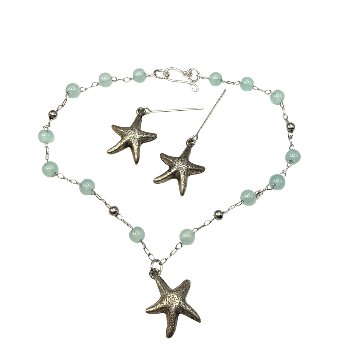 ✨Handmade Doll Jewelry Designed to Fit popular 18 Inch Fashion Dolls: add a little “Summer Fun ☀️ Beachy Style 🏝️” to your favorite doll!✨

Light Blue Beaded Silver Chain Starfish Charm Doll Necklace & Earrings Set