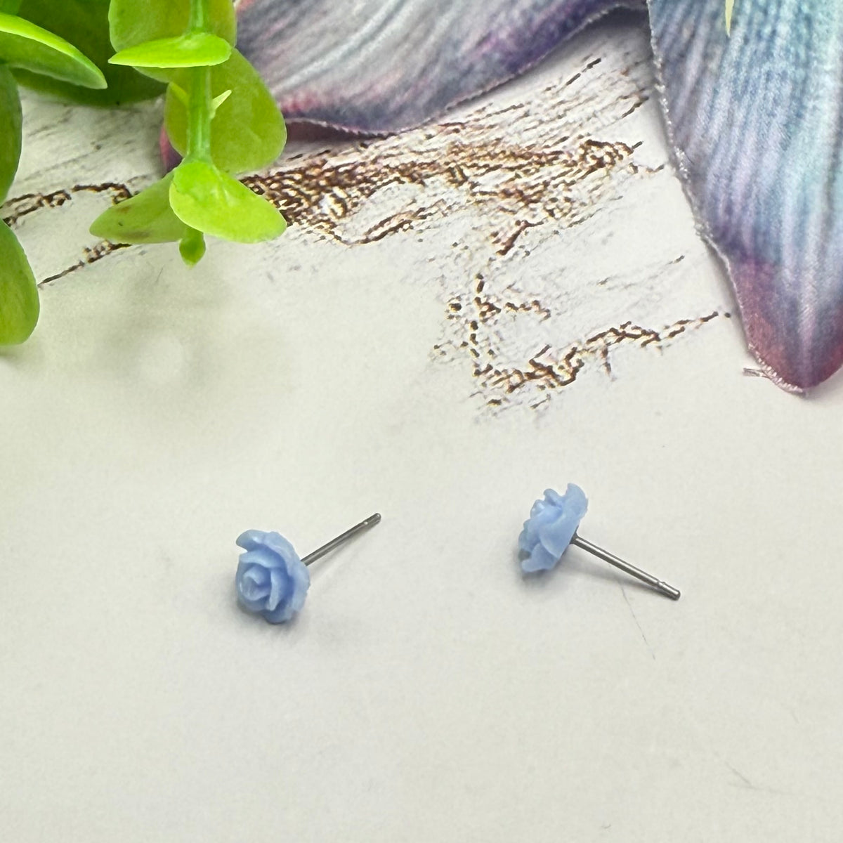 ✨ Handmade Doll Jewelry Designed to Fit popular 18 Inch Fashion Dolls: add a stylish touch to your favorite doll ✨

Light Blue Rose Flower Post Doll Earings