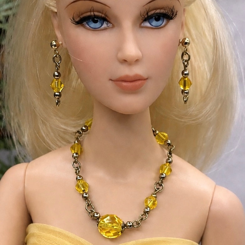 Light Yellow Glass Crystal Doll Necklace Earring Set. The necklace measures 4.5 inches long. Necklace and earrings shown on 16” Madame Alexander - Alex doll 