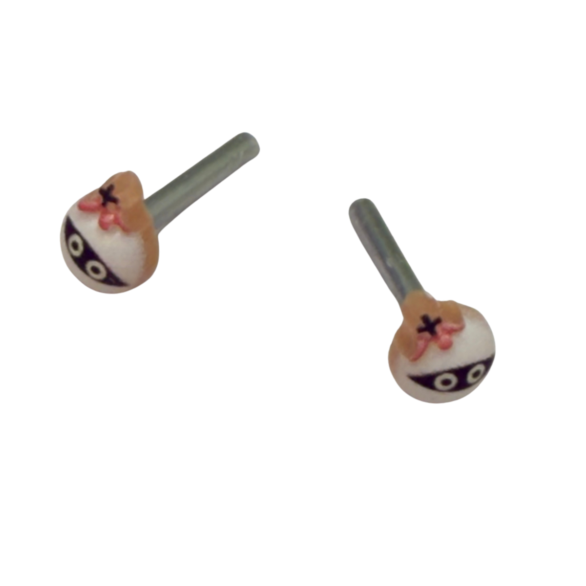 ✨Handmade Post Doll Earrings (Only fit 2mm drilled pierced ears) Designed to Fit popular 18 Inch Fashion Dolls: add some “Spooky Halloween 🎃” style to your favorite doll!✨

Cute Halloween Mummy post stud doll earrings • 2mm silver post.