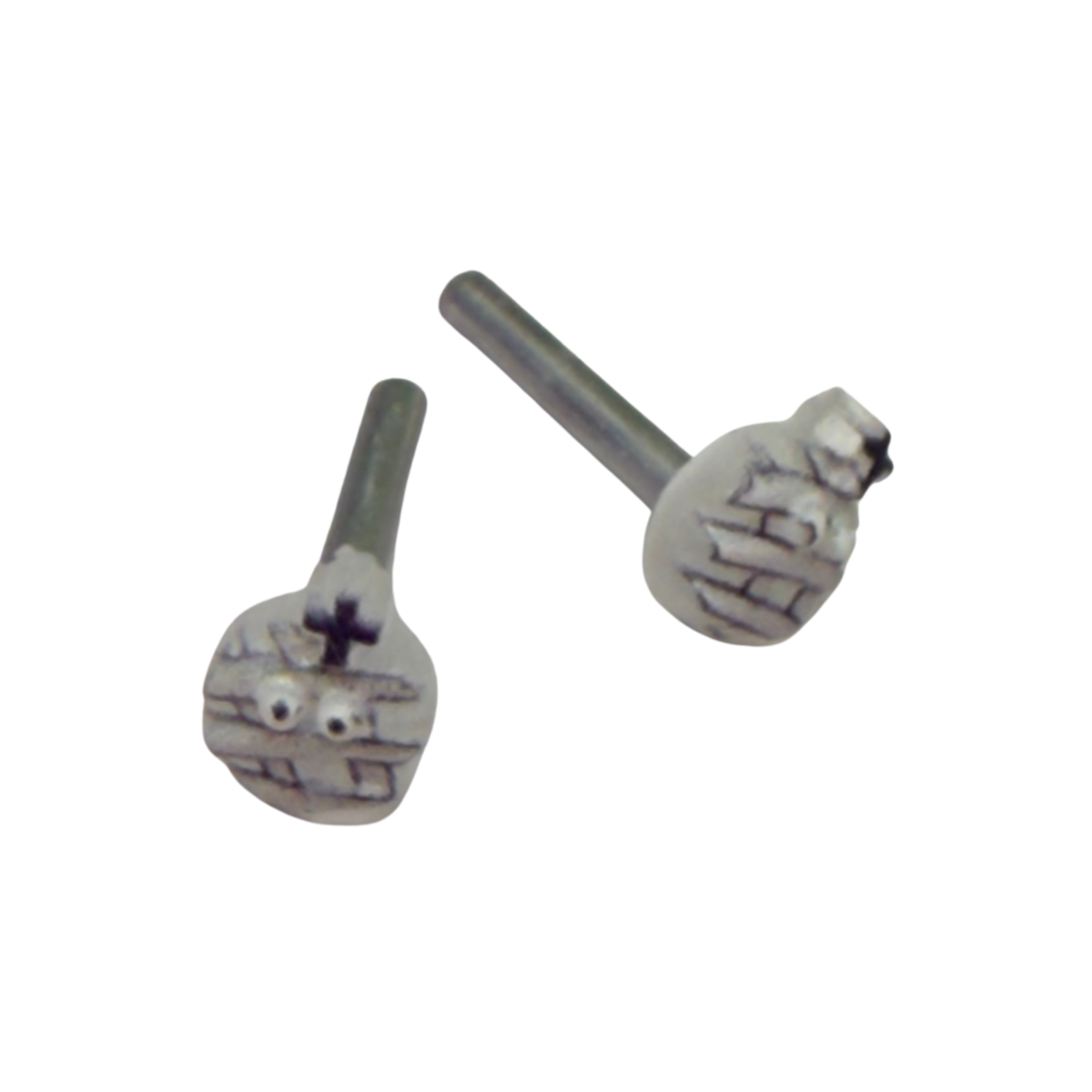 ✨Handmade Post Doll Earrings (Only fit 2mm drilled pierced ears) Designed to Fit popular 18 Inch Fashion Dolls: add some “Spooky Halloween 🎃” style to your favorite doll!✨

Cute Halloween mummy post stud doll earrings • 2mm silver post.