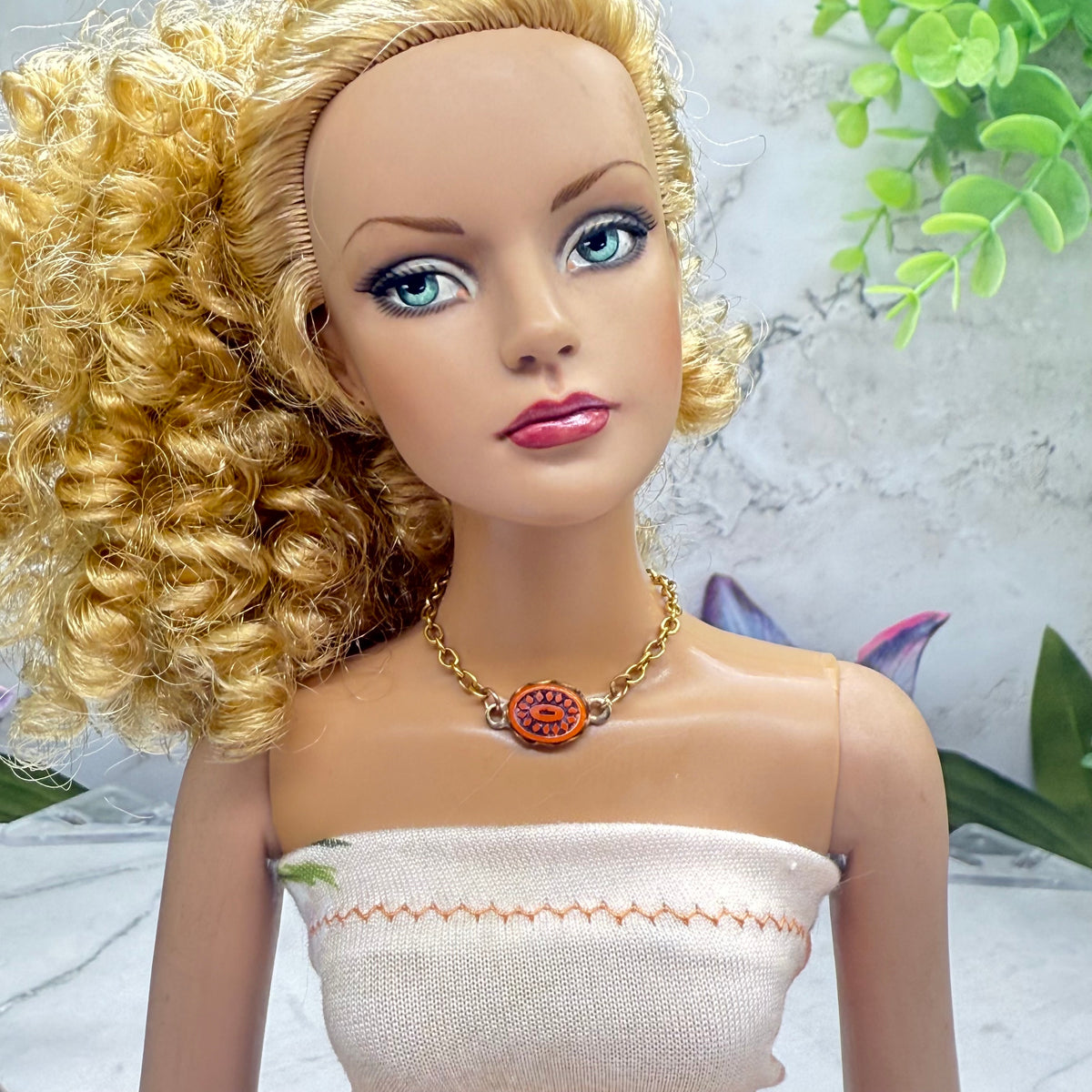 Oval Red Orange Pendant Trendy Doll Necklace • Necklace measures 3.5 inches long • Necklace shown on 16” Tonner - Sydney Chase “Envy” doll