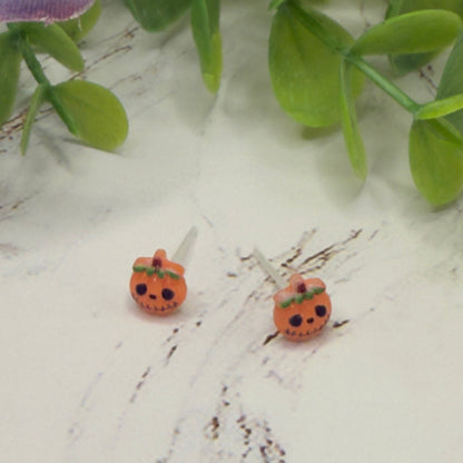 Handmade Doll Jewelry Designed to Fit popular 18 Inch Fashion Dolls: add some “Spooky Halloween 🎃” style to your favorite doll! Pumpkin Halloween Silicone Plastic Post Doll Earrings