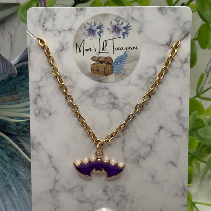 ✨Handmade Doll Jewelry Designed to Fit popular 18 Inch Fashion Dolls: add some “Spooky Halloween 🎃” style to your favorite doll!✨

Purple Enamel Metal Bat Charm Halloween Doll Necklace