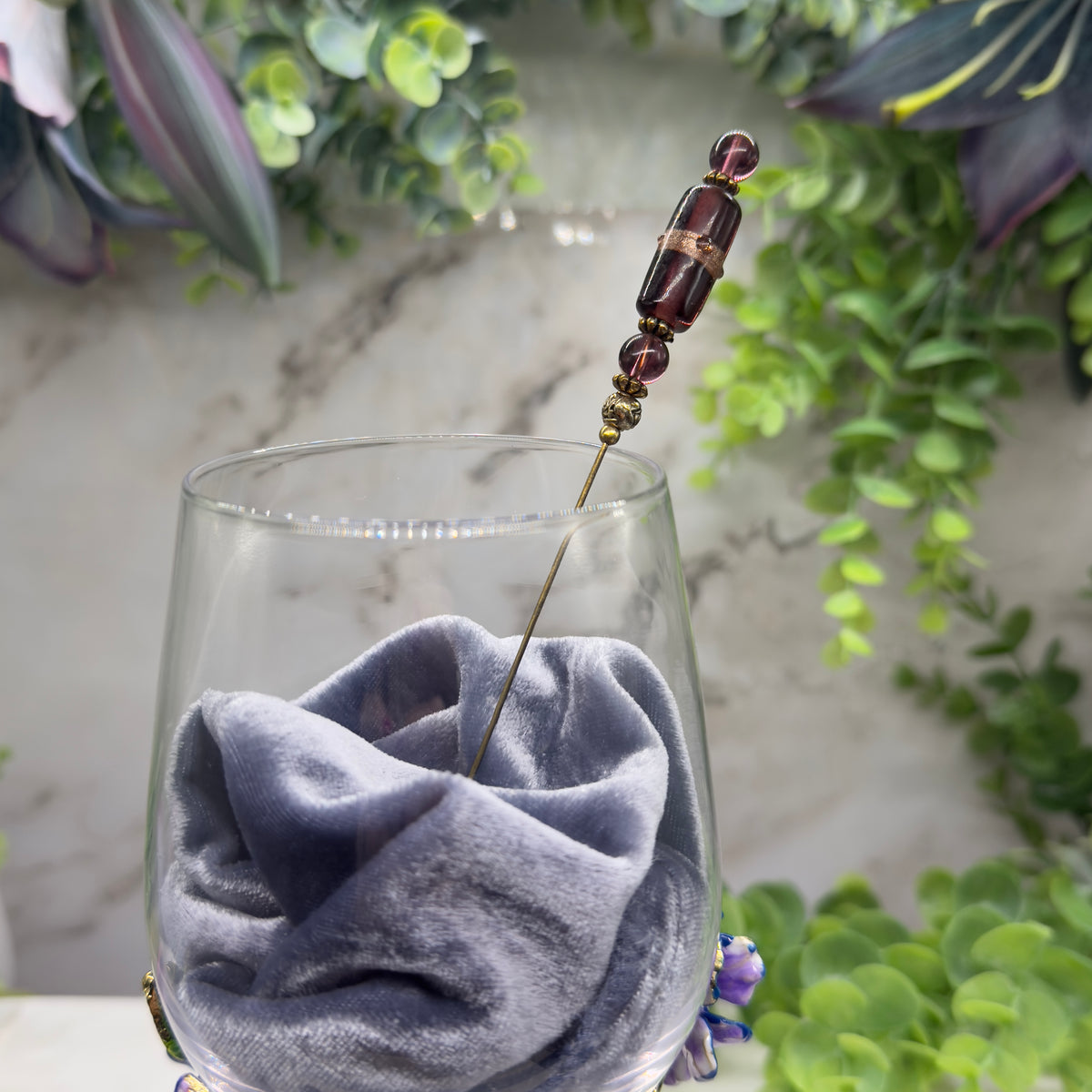 ✨Handmade Vintage Inspired Hatpin, Stick Pin, Gifts for Her, Hat Accessory, Jewelry Decor✨

Purple Glass Gold Accent Cylinder Shaped Hatpin - Stick Pin - measures 6” long.