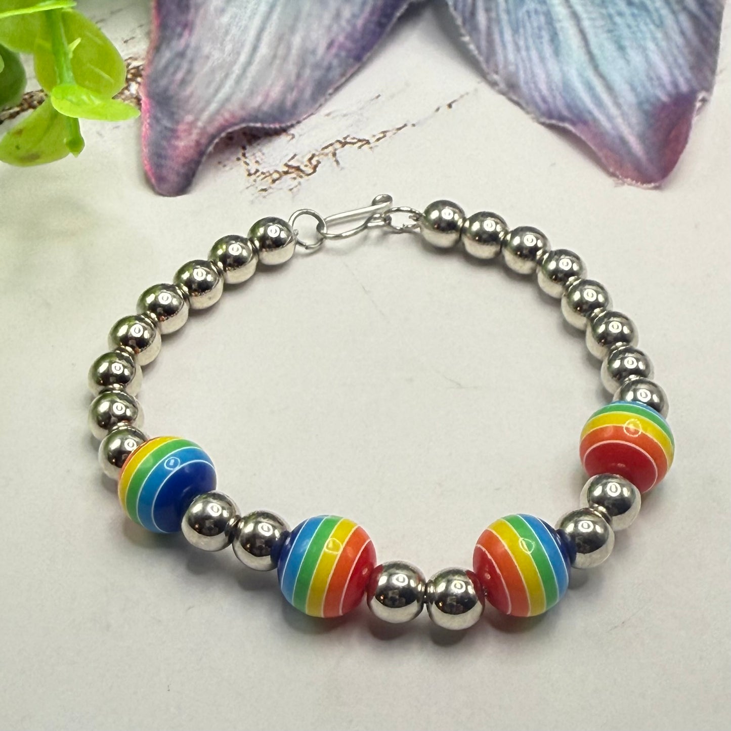 ✨Handmade Jewelry Designed to fit popular 17 to 20 cm (6 to 7 inch) Plushie Labubu Monster Dolls: add a stylish touch to your favorite plushie! ✨

Rainbow Striped Ball and Silver Beaded Necklace