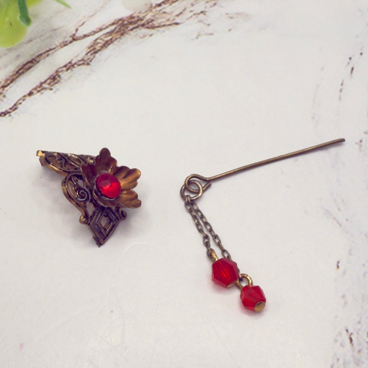 Handmade Doll Accessories Designed to Fit popular 16 inch Fashion Dolls: add a stylish touch to your favorite doll! 
Red Rhinestone Crystal Dangles Bronze Brass Tone Metal Filigree Flower Design Doll Hair Stick