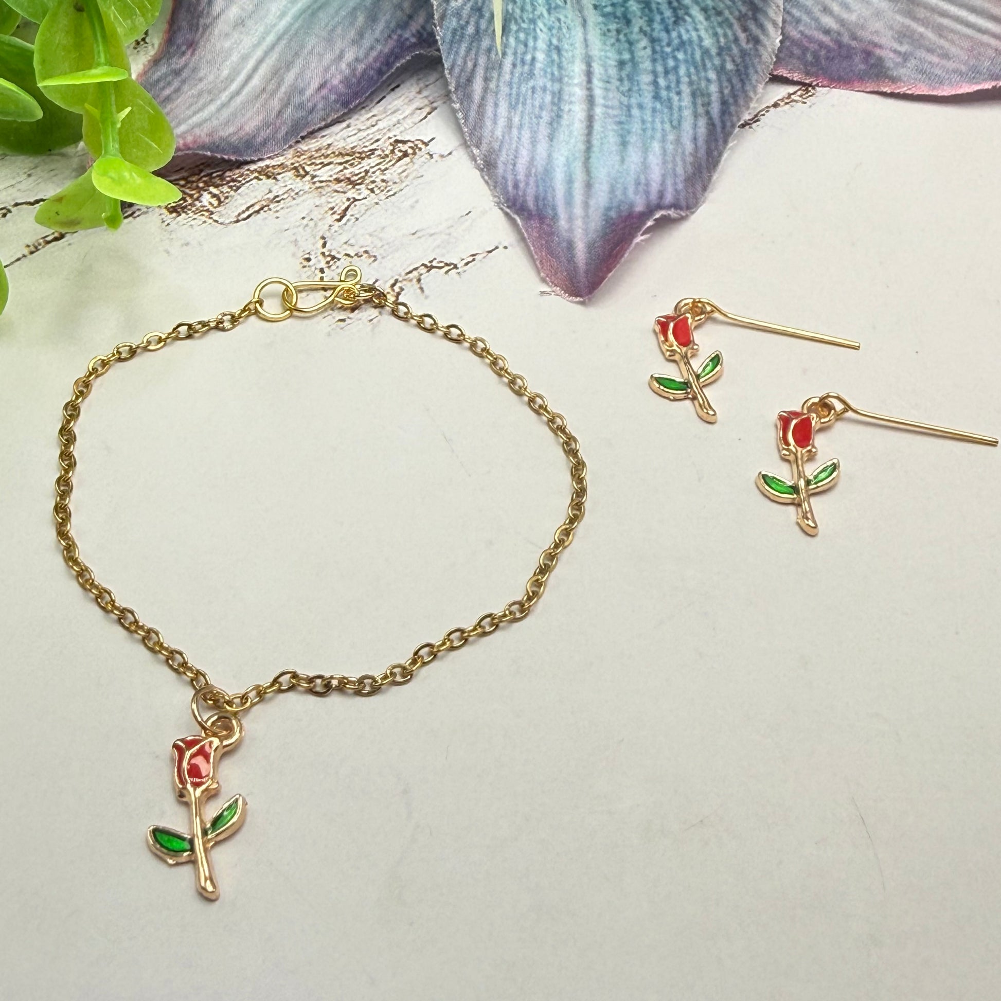 ✨ Handmade Doll Jewelry Designed to Fit popular 18 Inch Fashion Dolls: add a stylish touch to your favorite doll ✨

Red Rose Charm Gold Doll Necklace & Earrings Set