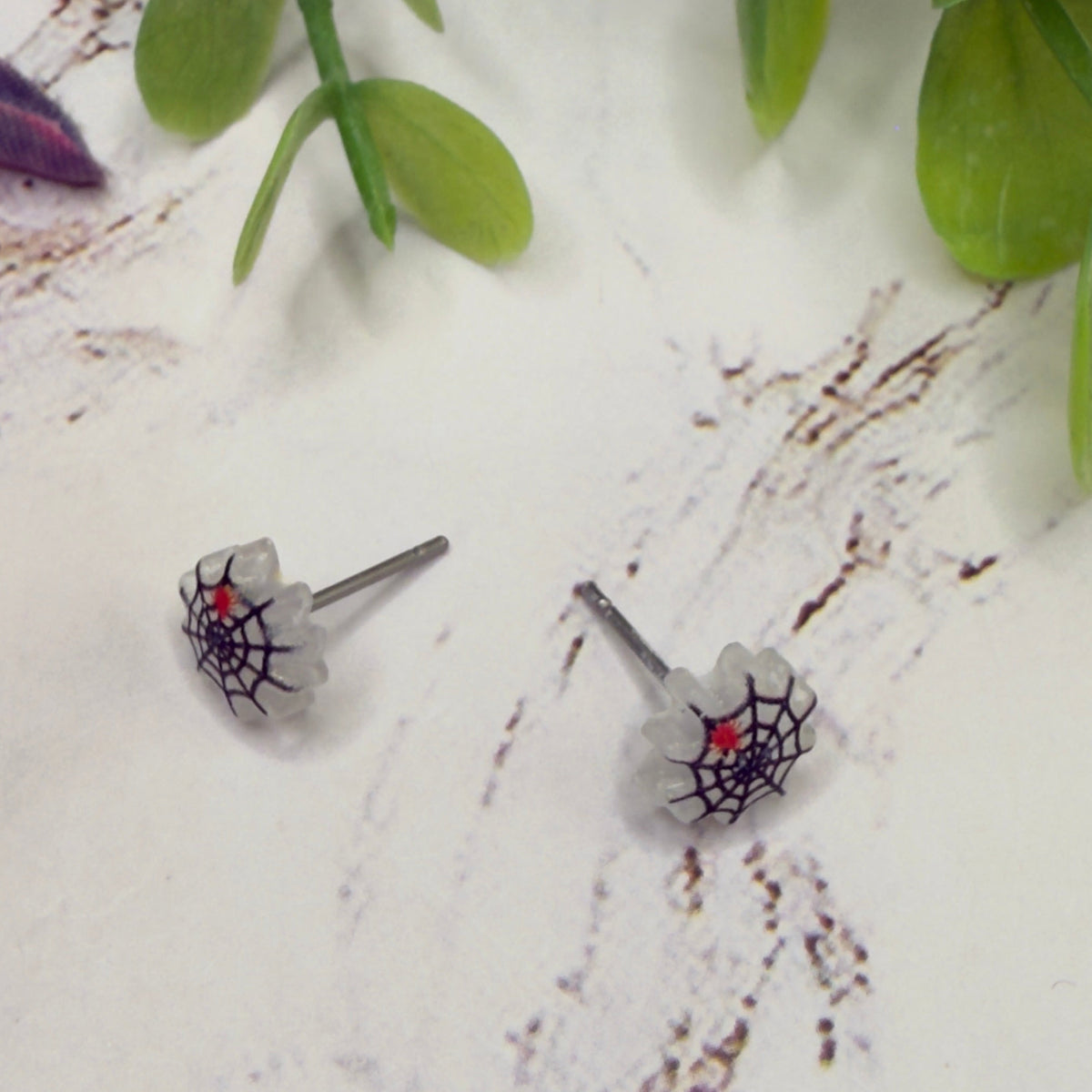 ✨Handmade Doll Jewelry Designed to Fit popular 18 Inch Fashion Dolls: add some “Spooky Halloween 🎃” style to your favorite doll!✨

Spider Web Halloween Stud Doll Earrings