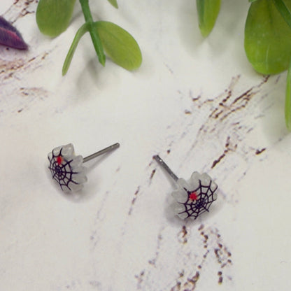 ✨Handmade Doll Jewelry Designed to Fit popular 18 Inch Fashion Dolls: add some “Spooky Halloween 🎃” style to your favorite doll!✨

Spider Web Halloween Stud Doll Earrings