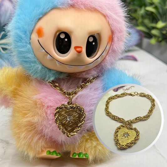 ✨Handmade Jewelry Designed to fit popular 17 to 20 cm (6 to 7 inch) Plushie Labubu Monster Dolls: add a stylish touch to your favorite plushie! ✨

Textured Rope Border Heart Pendant Necklace