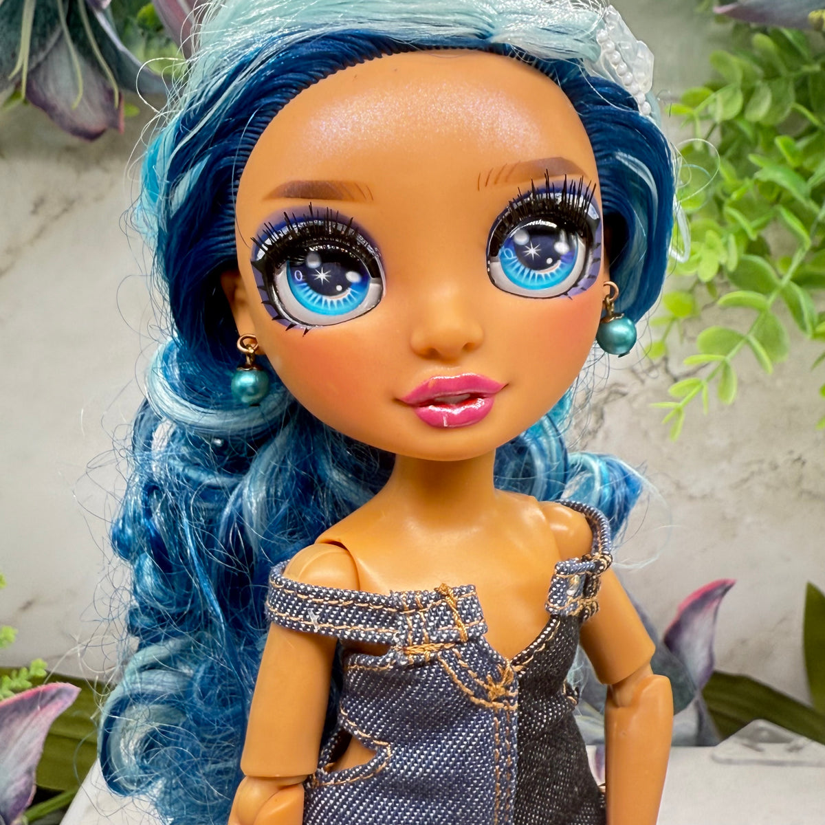 Handmade Doll Jewelry for 10-12” Fashion Trend - 1:6 Size Dolls: add a stylish touch to your favorite doll!
Turquoise Green Pearl Dangle Doll Earrings