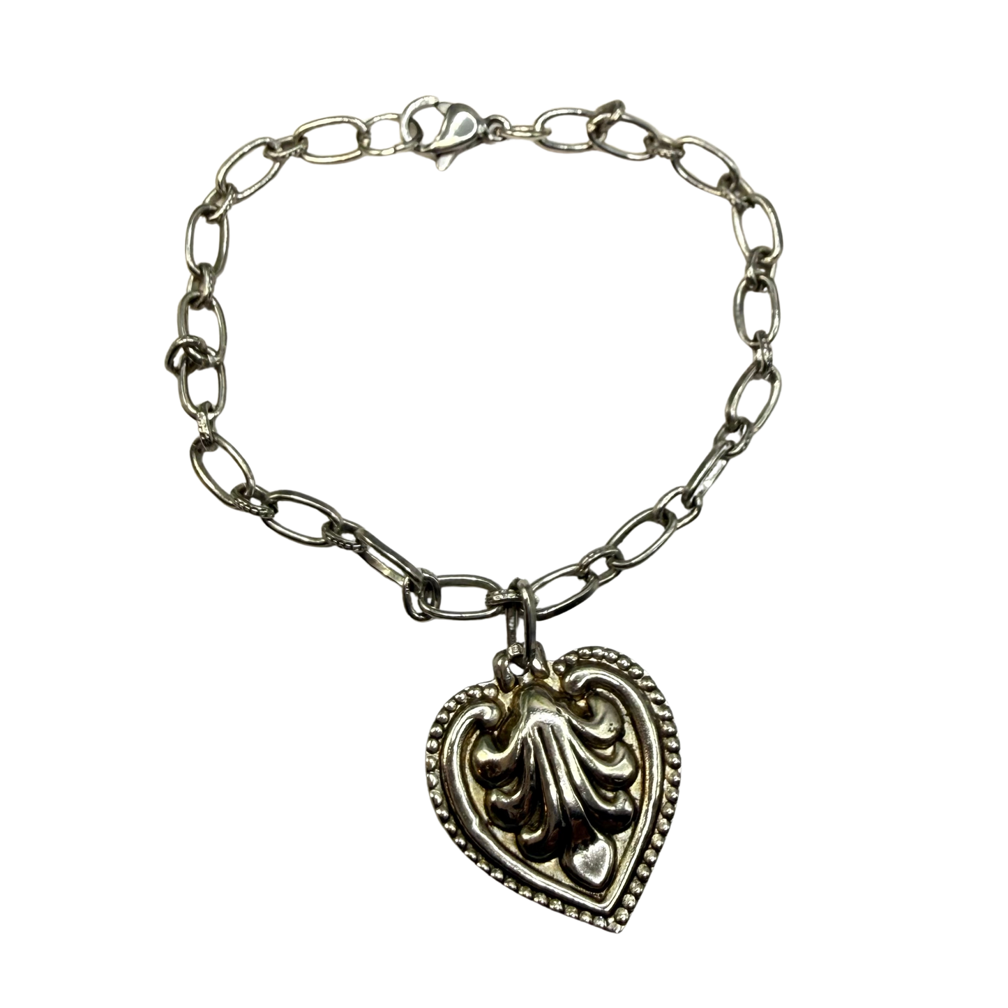 ✨Handmade Jewelry Designed to fit popular 17 to 20 cm (6 to 7 inch) Plushie Labubu Monster Dolls: add a stylish touch to your favorite plushie! ✨

Victorian-style Silver Heart Pendant Paperclip Style Chain Doll Necklace