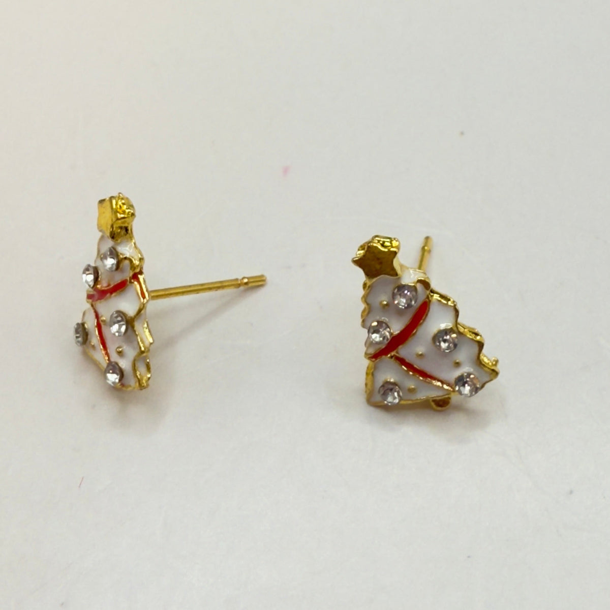 ✨Handmade Doll Jewelry Designed to Fit popular 18 Inch Fashion Dolls: add jolly “Christmas Holiday🎄” style to your favorite doll!✨

White Christmas Tree Gold Post Doll Earrings