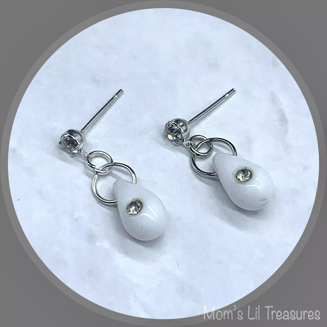Handmade Doll Jewelry Designed to Fit popular 18-22 Inch Vintage Fashion Dolls: add a stylish touch to your favorite doll!
White Glass Teardrop Rhinestone Accent Dangle Doll Earrings