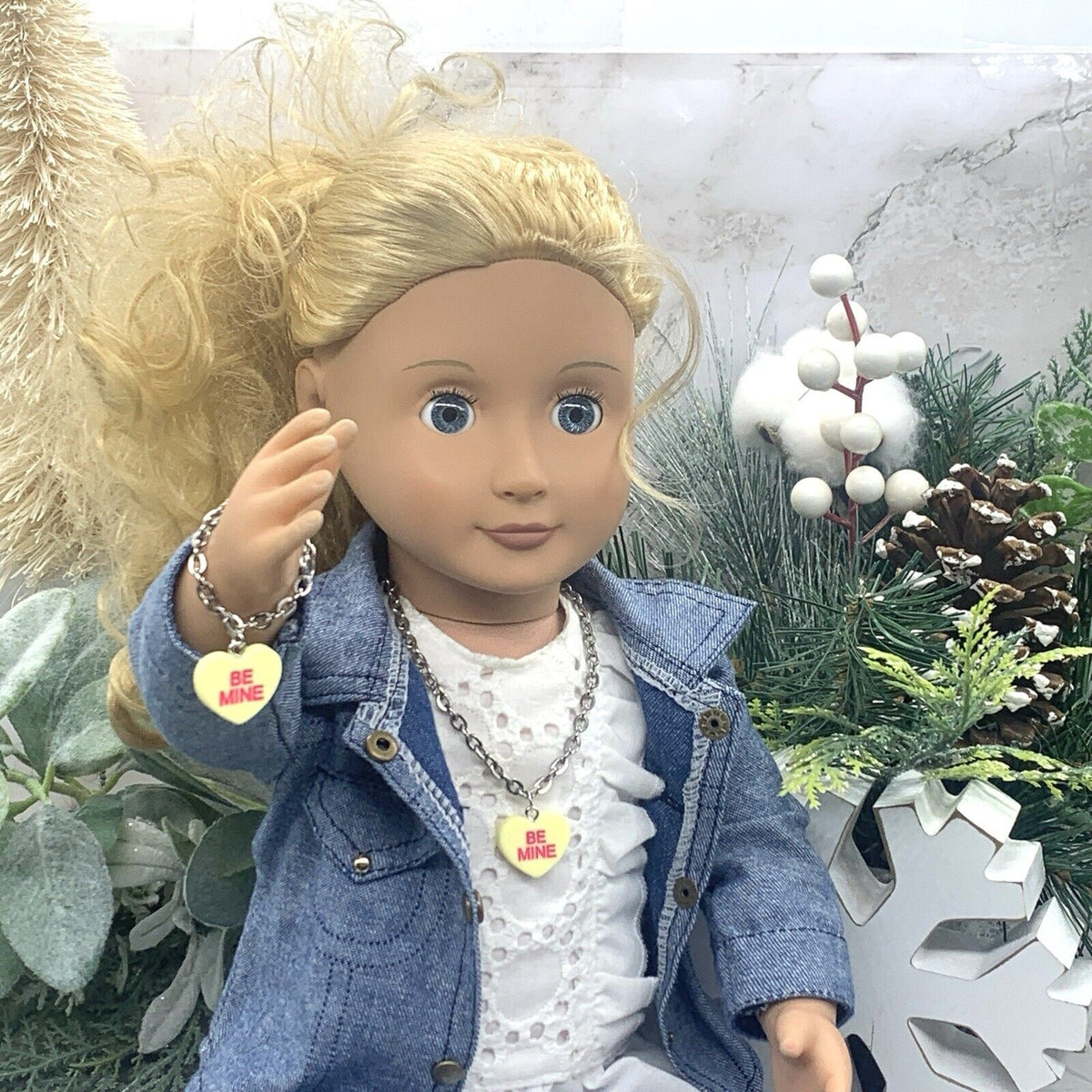 ✨Handmade Doll Jewelry Designed to Fit popular 18 Inch Fashion Dolls: add a stylish touch to your favorite doll!✨

Yellow Acrylic Heart “Be Mine” Charms on Silver tone Chain Necklace Bracelet Set . The necklace measures 9-1/4 inches long and bracelet is 3-3/8 inches long.