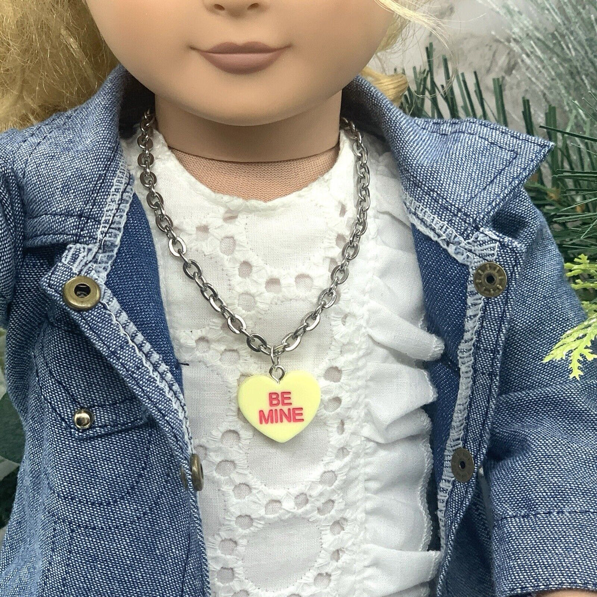 ✨Handmade Doll Jewelry Designed to Fit popular 18 Inch Fashion Dolls: add a stylish touch to your favorite doll!✨

Yellow Acrylic Heart “Be Mine” Charms on Silver tone Chain Necklace Bracelet Set . The necklace measures 9-1/4 inches long and bracelet is 3-3/8 inches long.