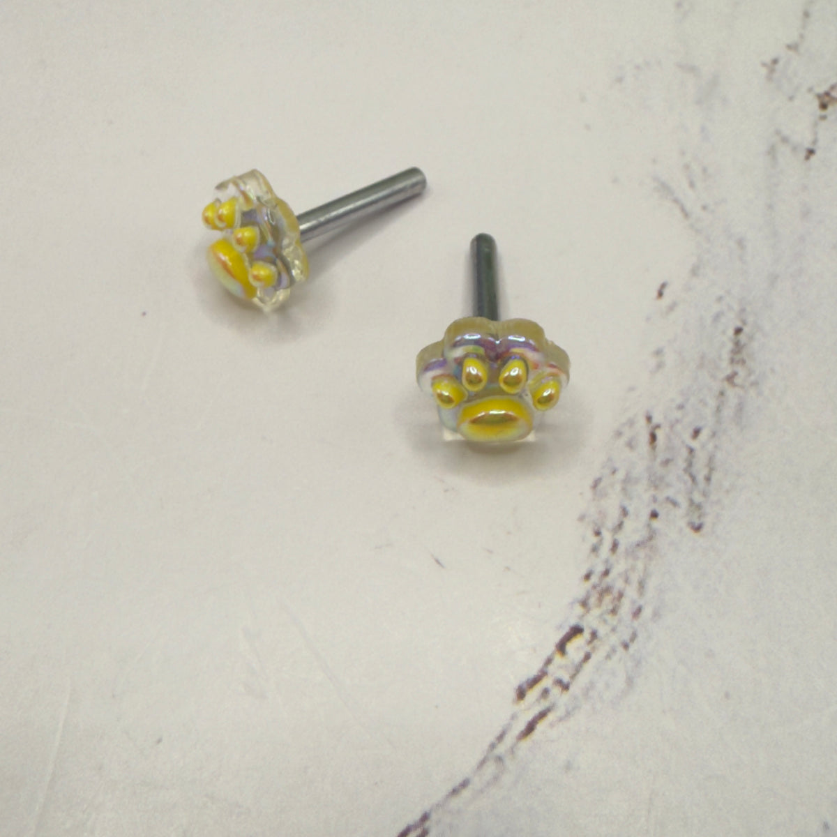 ✨Handmade Post Doll Earrings (Only fit 2mm drilled pierced ears) Designed to Fit popular 18 Inch Fashion Dolls: add a stylish touch to your favorite doll!✨

Yellow Paw Print Post Doll Earrings